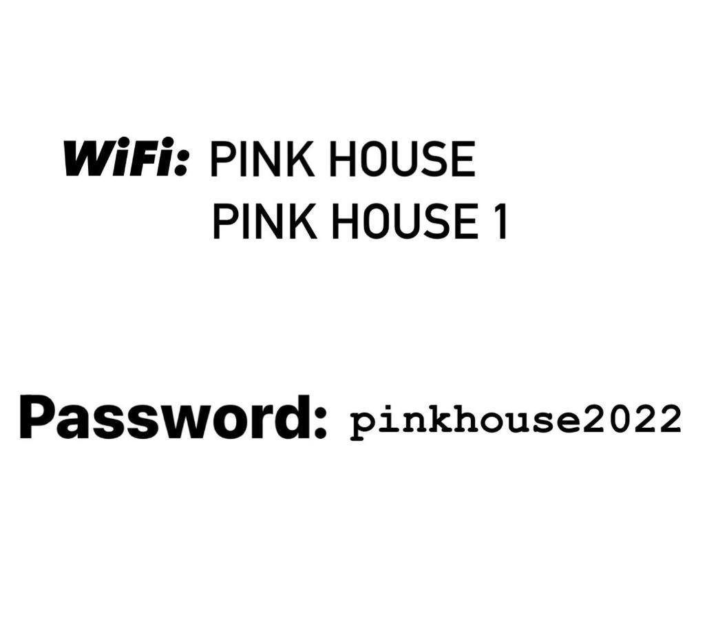 Pink House Apartments ยาโกดินา ภายนอก รูปภาพ